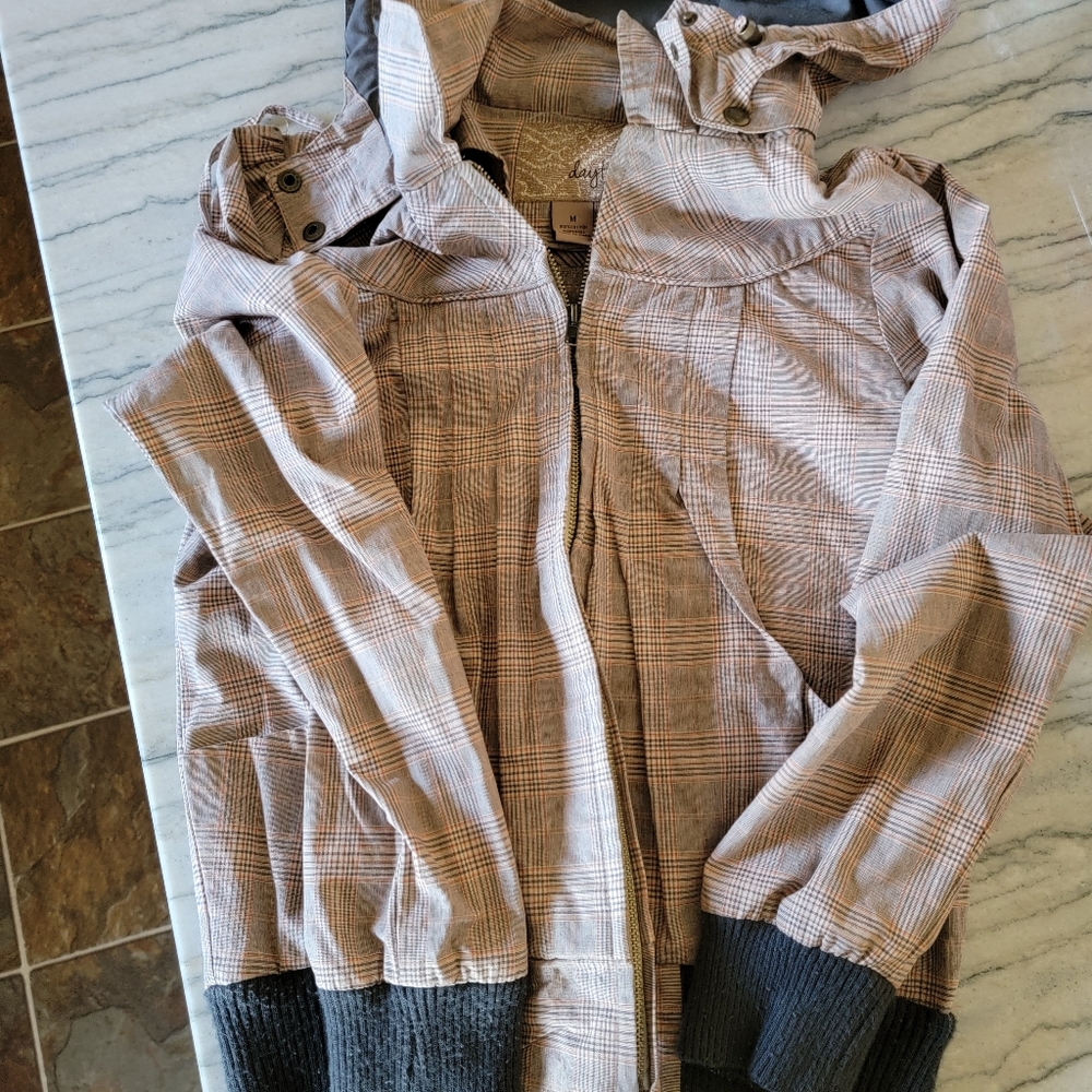 Daytrip Fall Jacket - Picture 2 of 3